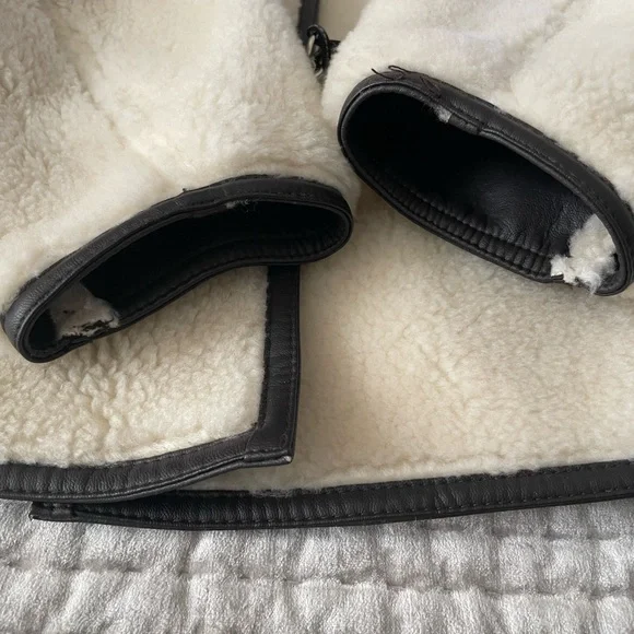 Korea by We Are Shearling Jacket Wool blend Teddy Double Sided One Size - Picture 3 of 16